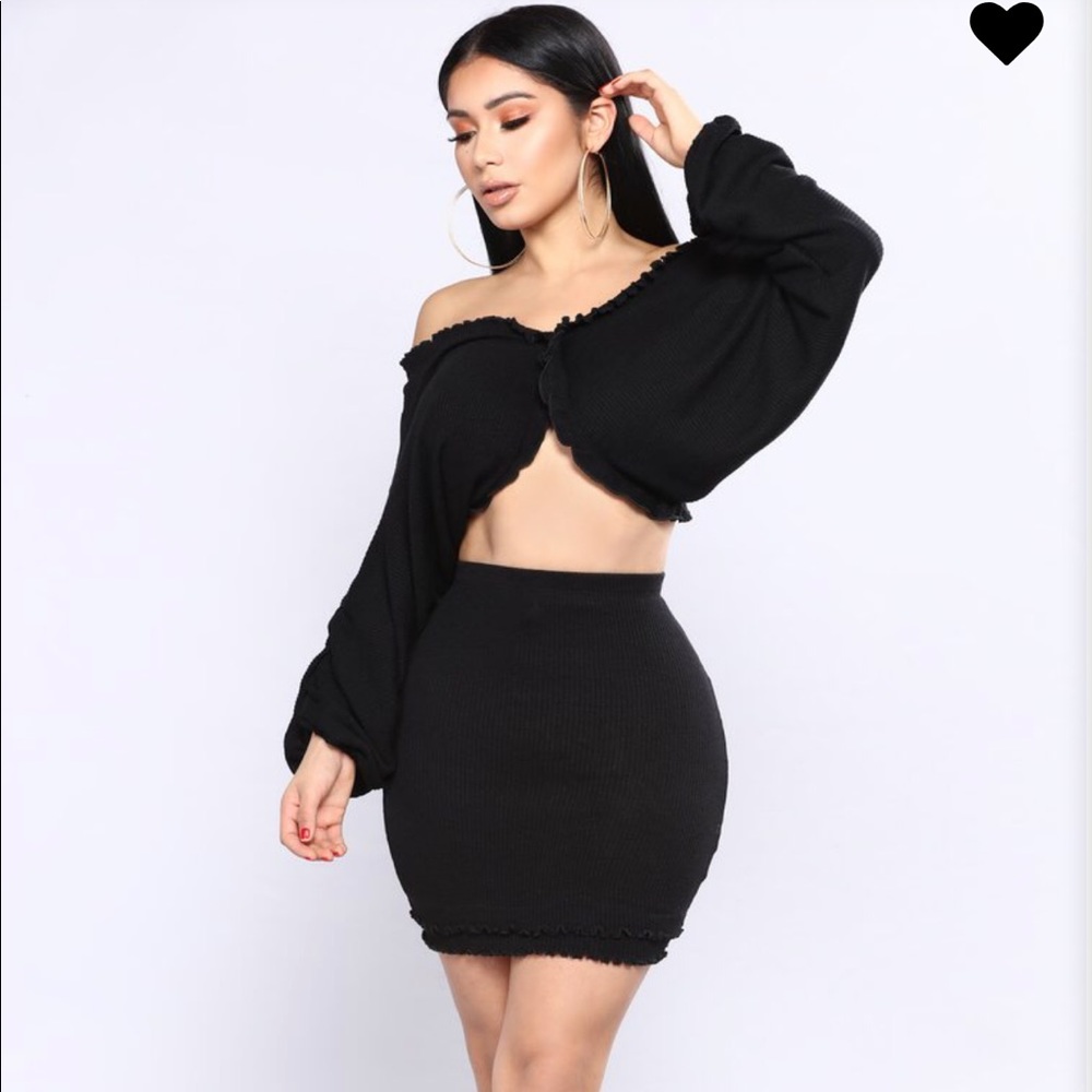 Few Tricks Up My Sleeve 2 Piece